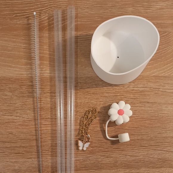 STANLEY Cup 30 oz - Picture 4 of 4